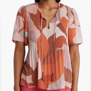 DR2 Flutter sleeve plisse multi color blouse